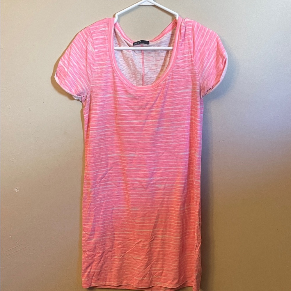 GAP Pink and White Striped Short Sleeve Tee 5/$50